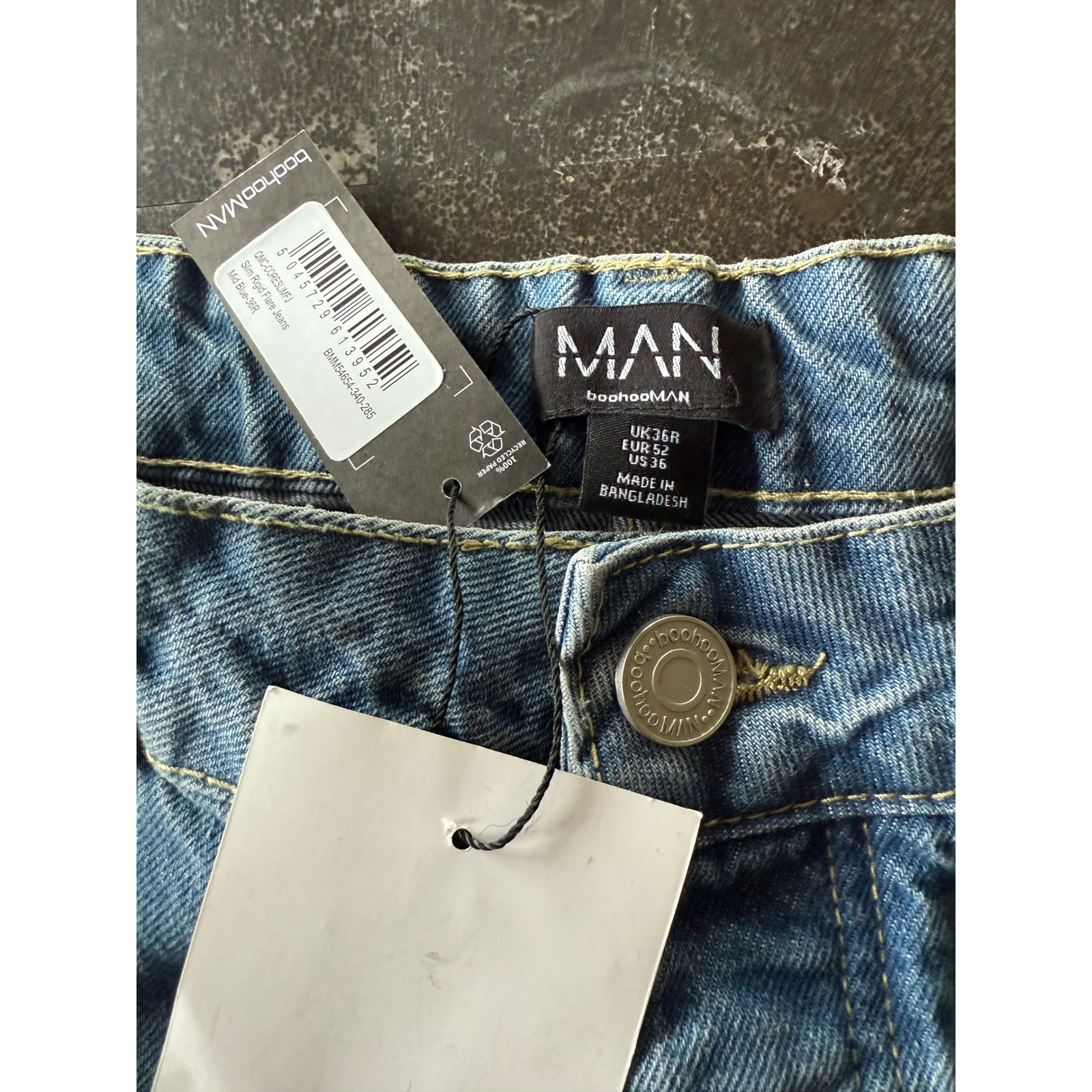 Boohooman Bootcut Flare Denim Jeans Light Wash Mens 36 Retro Hip Hop Y2k Grunge — image 3 of 7